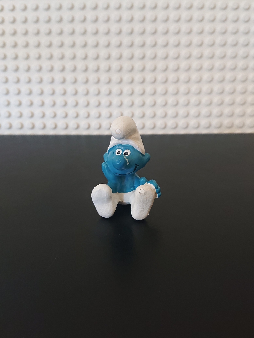 Peyo Schleich - Sitting Smurf 1.5" Figure - Germany